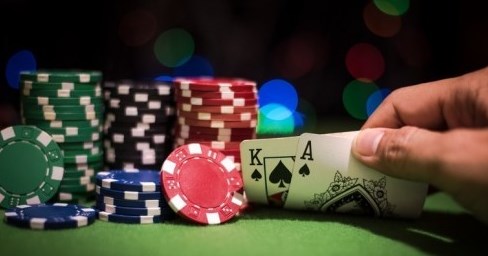игра в покер онлайн и в реале
